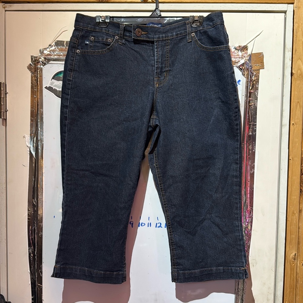 Size 12 Bandolinoblu Denim Capris